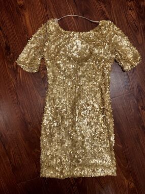 Lulu's Gold Sequin Short Sleeve Sheath Dress